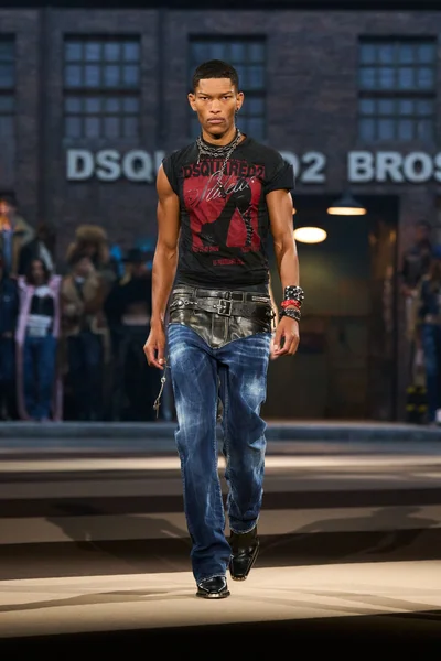 Look 41